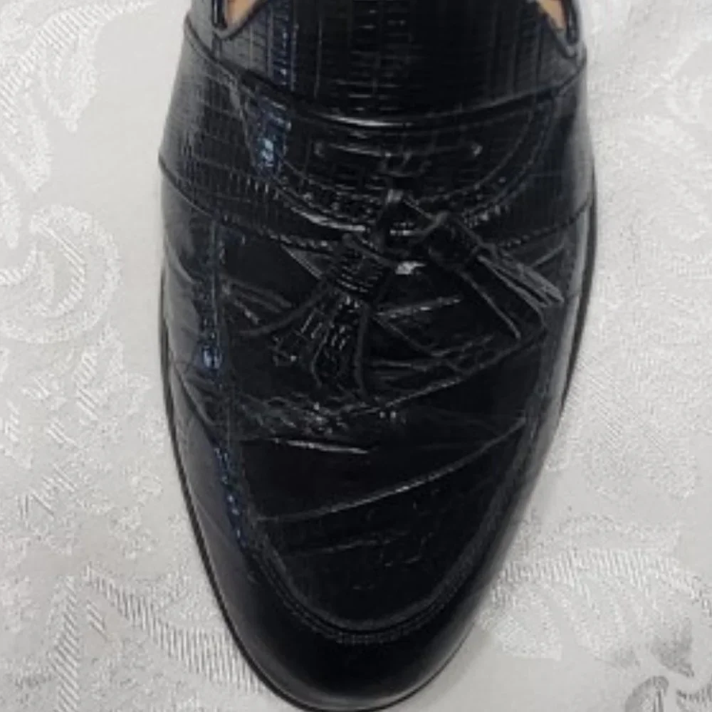 Men's Stacy Adams Black Snakeskin and Leather Tassel Slip-on Dress Loafer - Picture 6 of 12